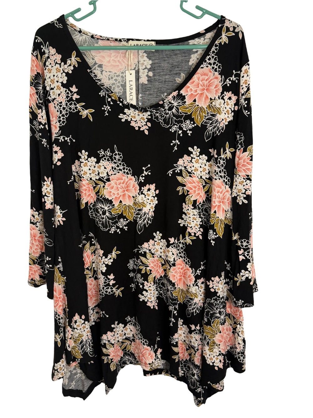 3/$20 LARACE Floral V-Neck Long Sleeve Black Tunic with Pink Blooms Size 2X